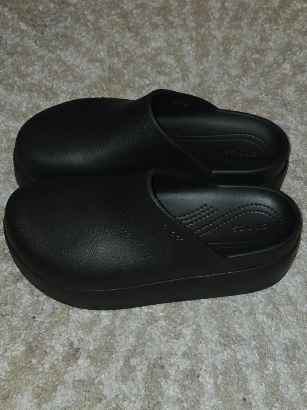 CROCS brand new